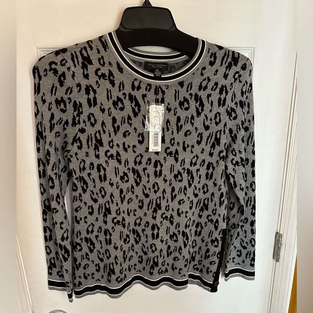 Investments Petite Animal Print Sweater Size PS DILLARDS NWT